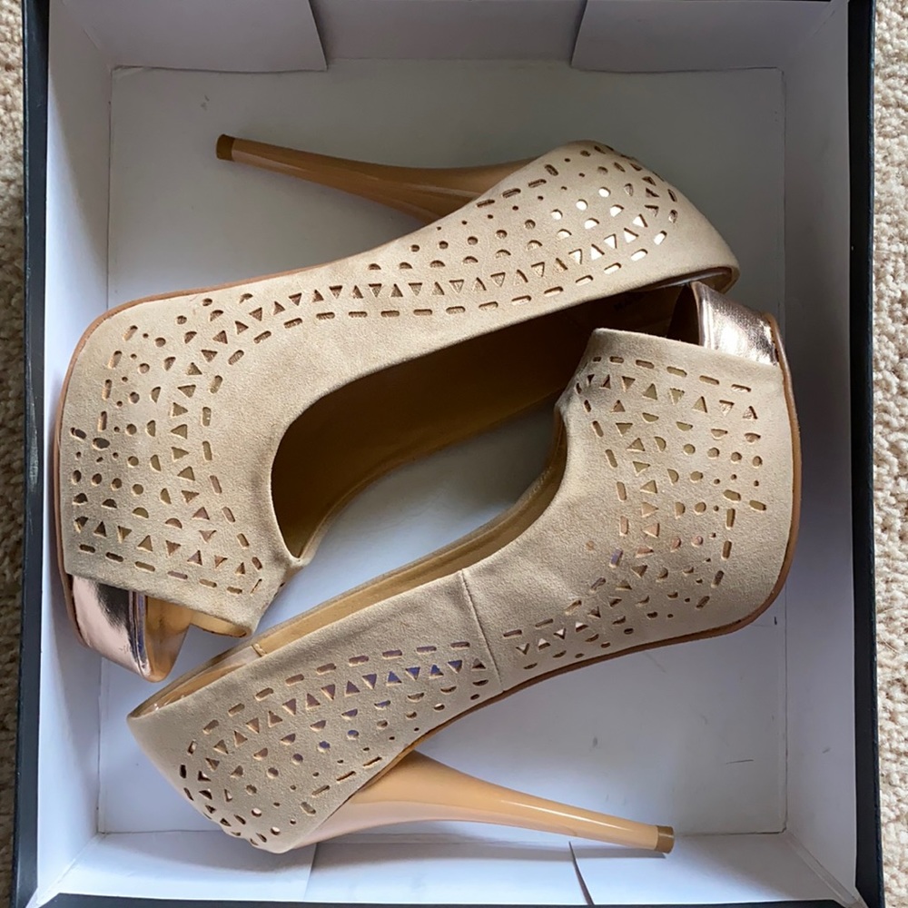 Sole Society Rose Gold Nude Pumps Peep Toe 8.5